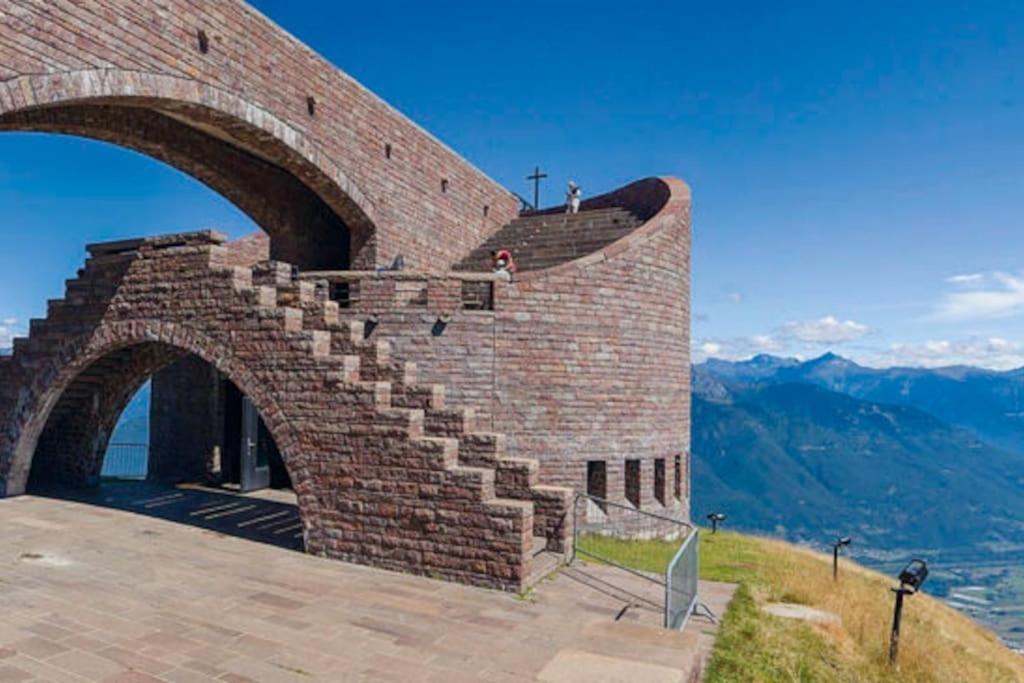 Appartamento Centrale Con Wifi E Posteggio Privato Gratis! Lugano Exterior photo