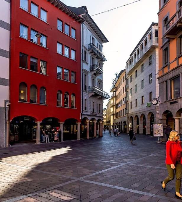 Appartamento Centrale Con Wifi E Posteggio Privato Gratis! Lugano Exterior photo